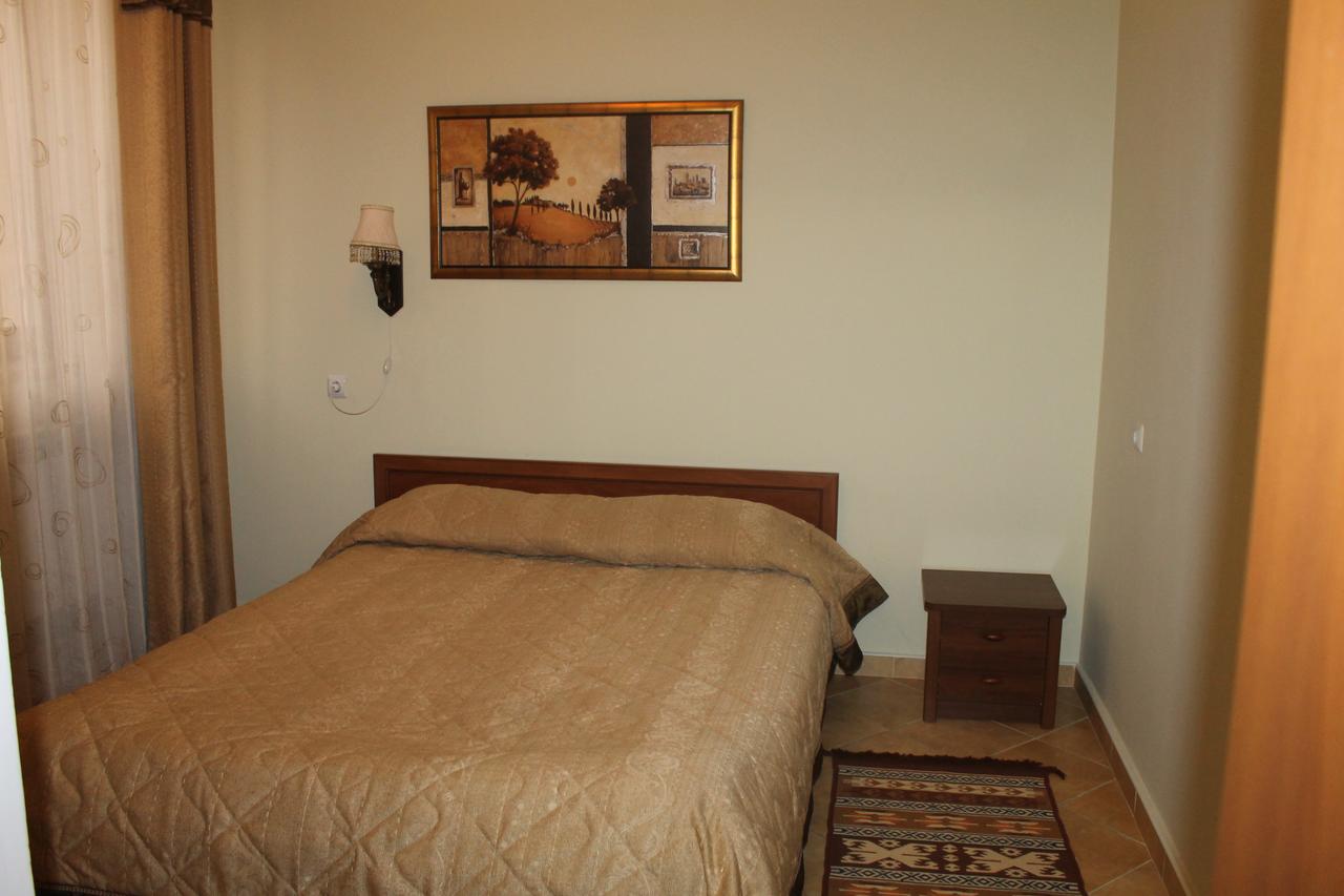 Hotel Vangogh Къзълорда Екстериор снимка
