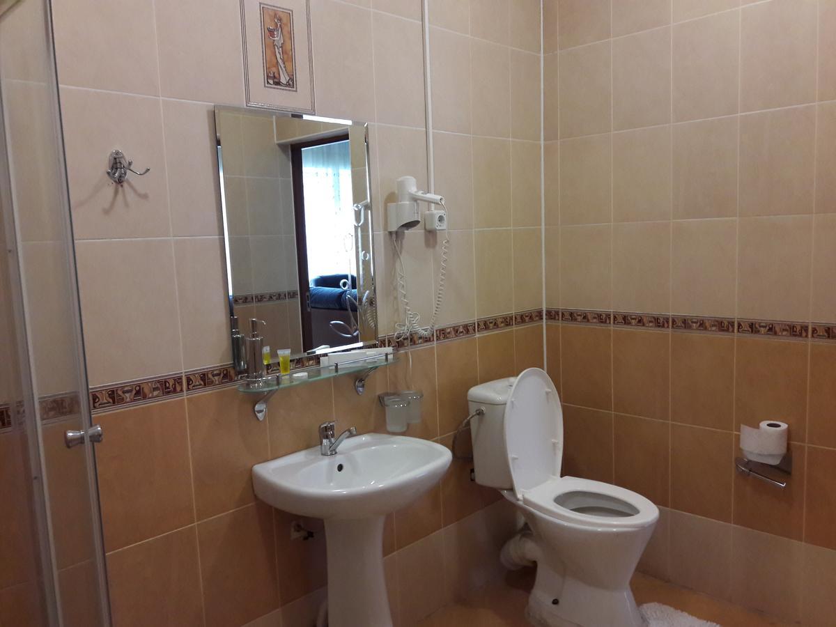 Hotel Vangogh Къзълорда Екстериор снимка
