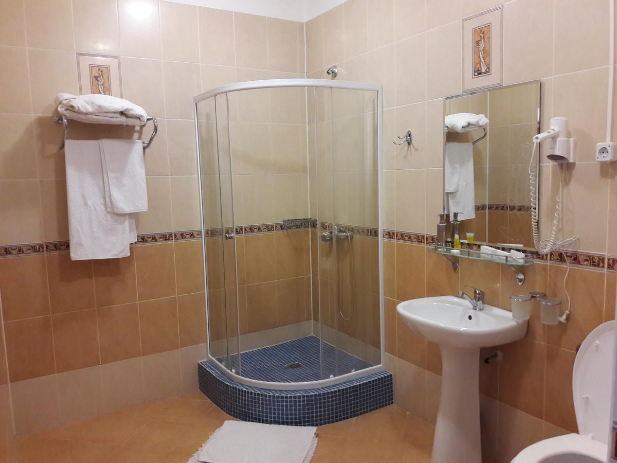 Hotel Vangogh Къзълорда Екстериор снимка