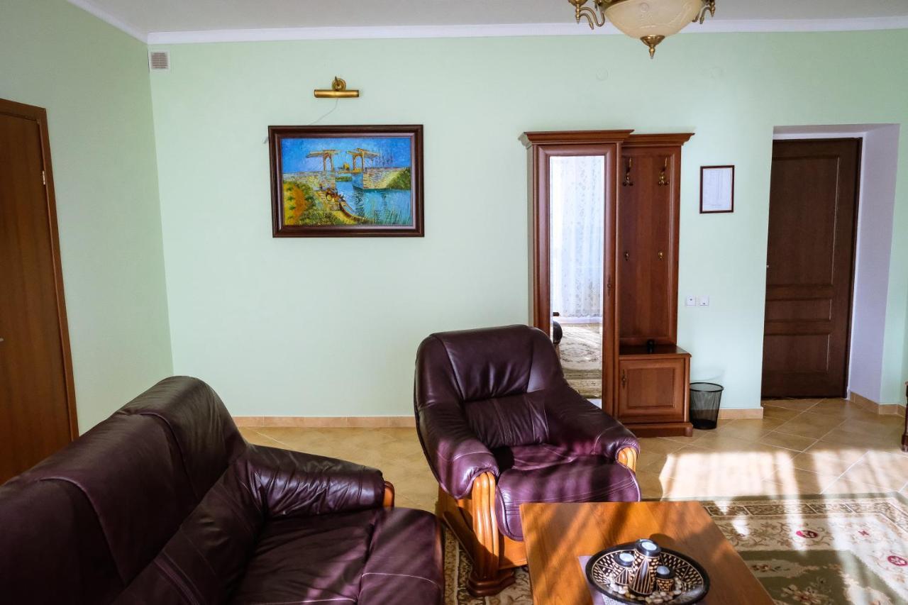 Hotel Vangogh Къзълорда Екстериор снимка