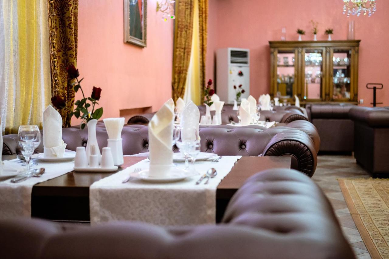 Hotel Vangogh Къзълорда Екстериор снимка